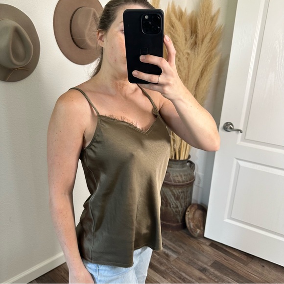 Satin Raw Edge Olive Green Tank Top Size Small - Picture 3 of 6